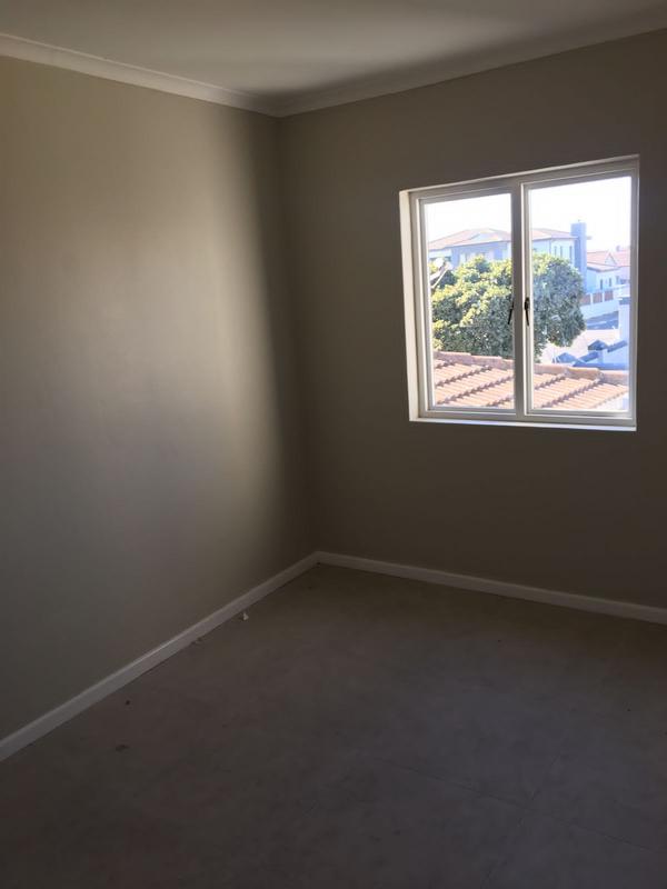 To Let 2 Bedroom Property for Rent in Parklands Western Cape